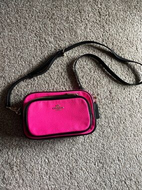 Coach Court Camera Bag Neon Fluorescent Hot Pink Black Leather C6078
